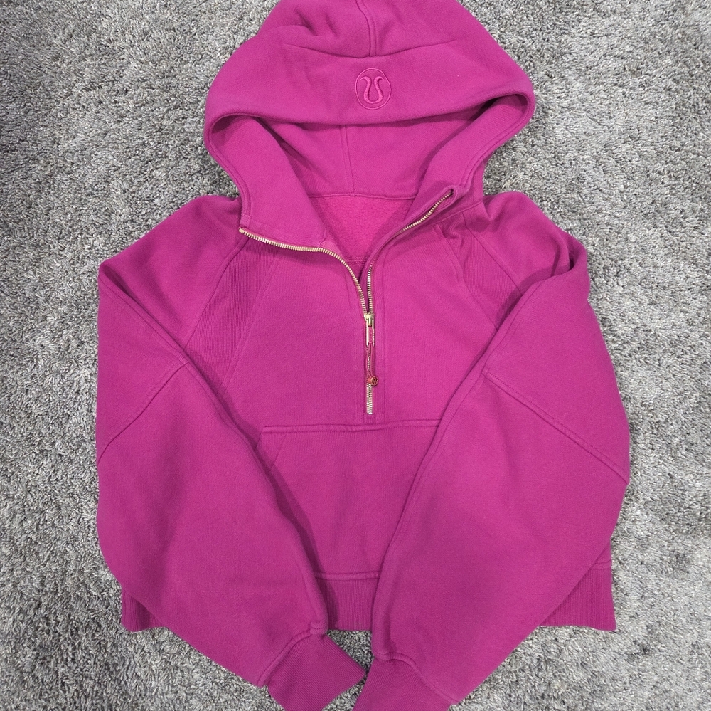 Lululemon Scuba Cropped